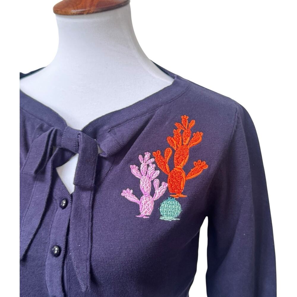 NWT ModCloth x Collectif Charlene Wonder Cactus Cardigan Sweater Navy Size M - Picture 3 of 16